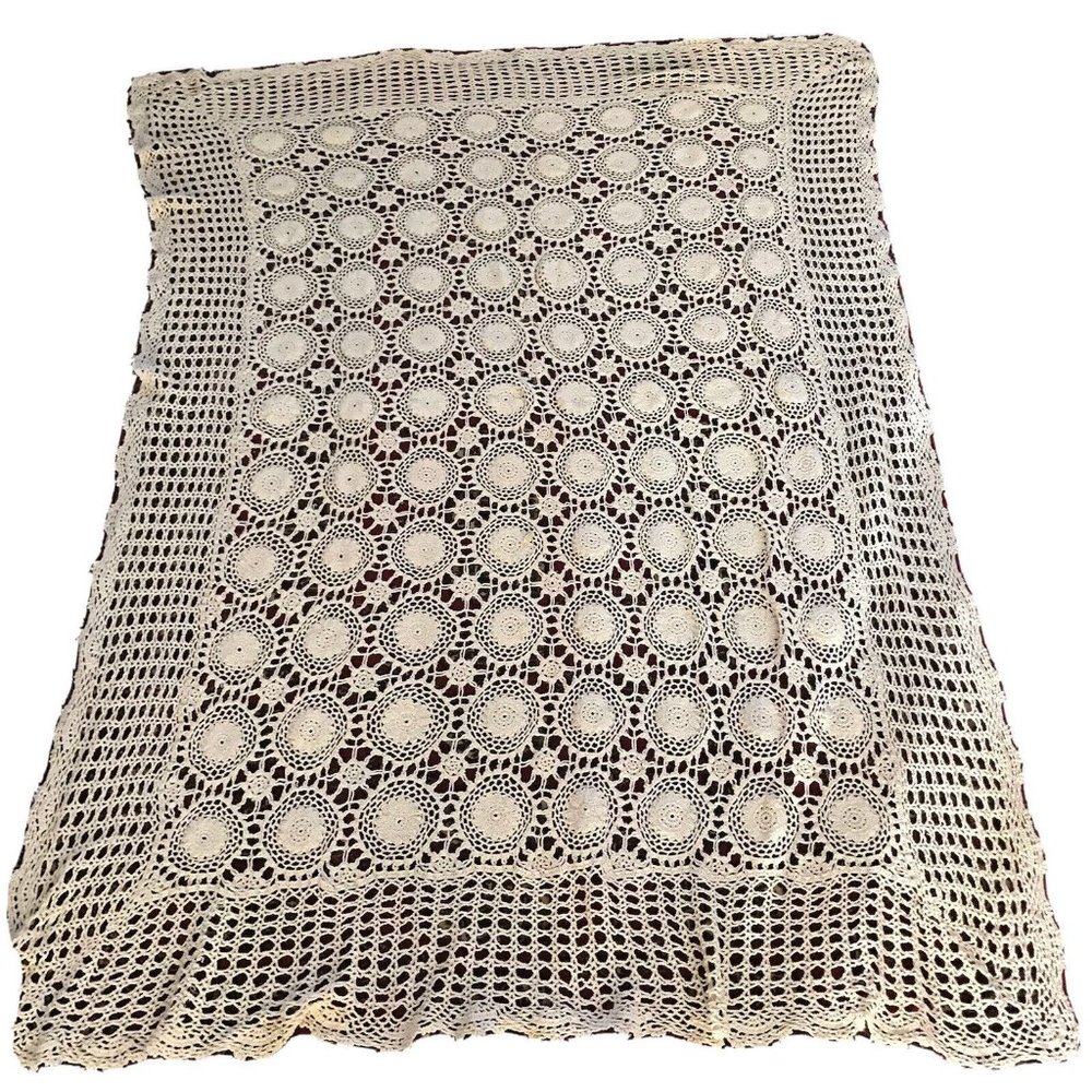 Vintage thin crochet lace doily  cream tablecloth handmade‎ classic 48 x …